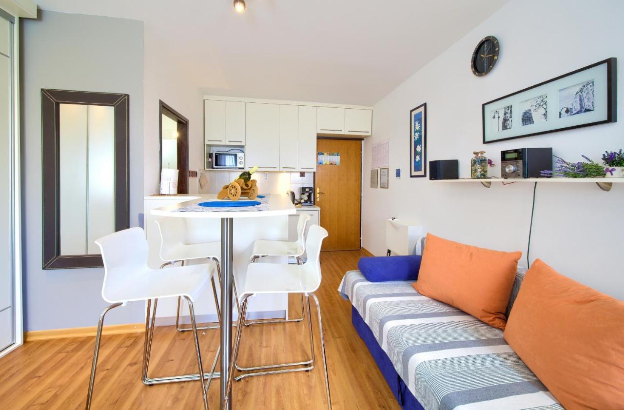 Studio Apartment Vesna Krk Town Exterior photo