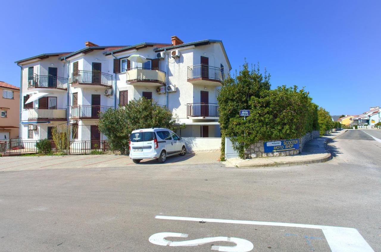 Studio Apartment Vesna Krk Town Exterior photo